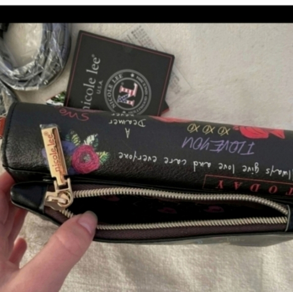Nwt nicole lee crossbody wallet - Picture 5 of 7
